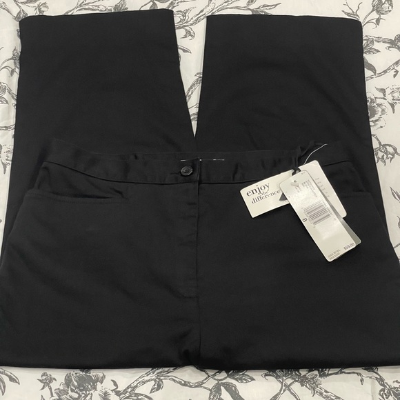 Jones Sport Pants - New Jones Sport 8 Black Stretch‎ Sateen Capris